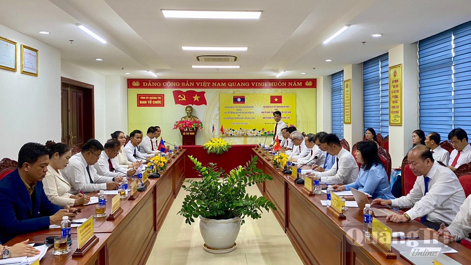 Quang cảnh buổi hội đàm - Ảnh: H.N