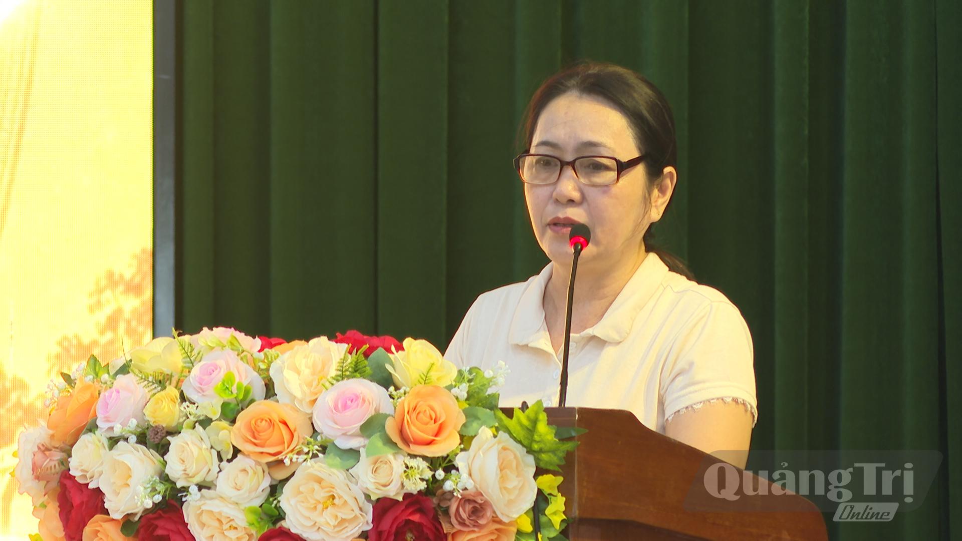 Người dân phát biểu ý kiến tại diễn đàn - Ảnh: NL