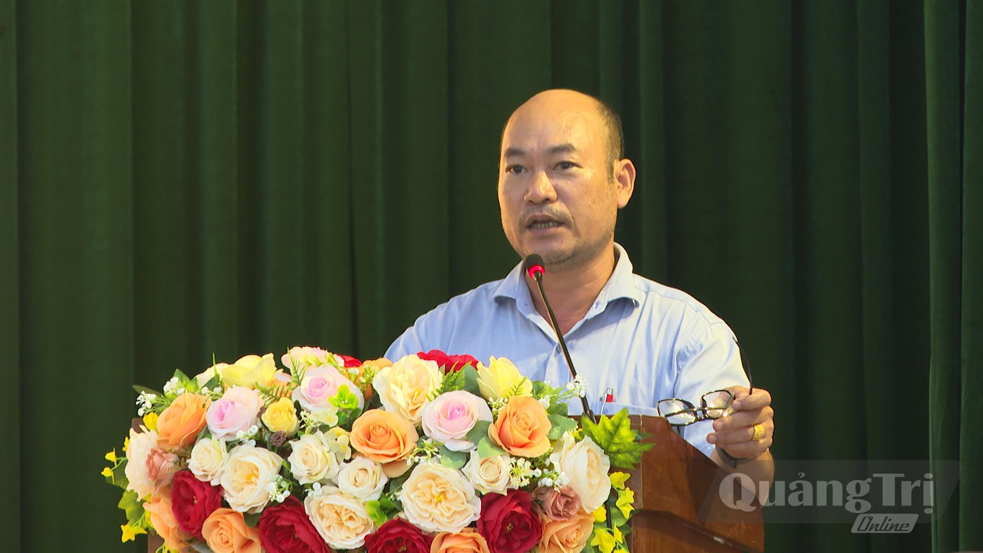 Người dân phát biểu tại diễn đàn