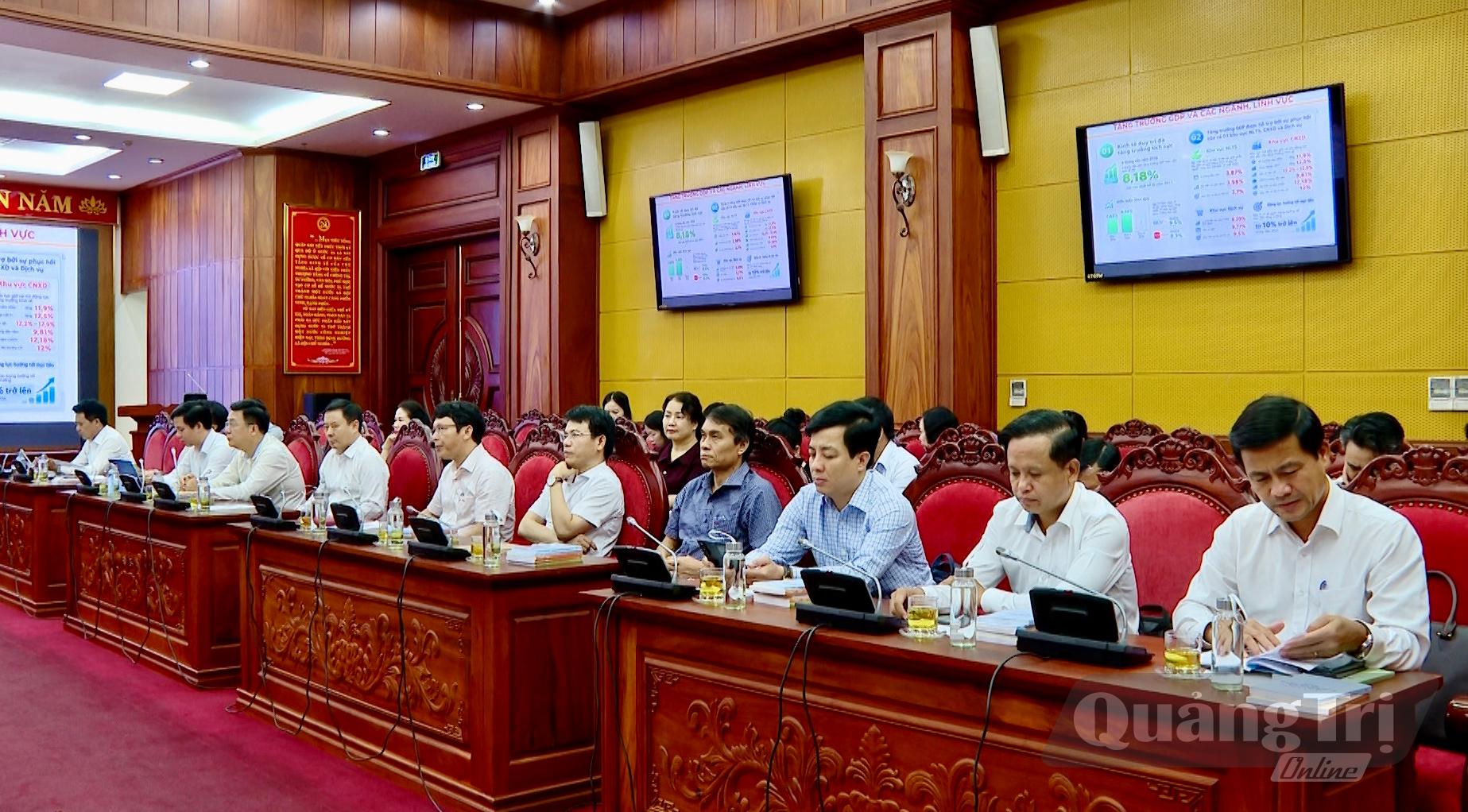 Các đại biểu dự hội nghị tại điểm cầu Quảng Trị - Ảnh: H.N
