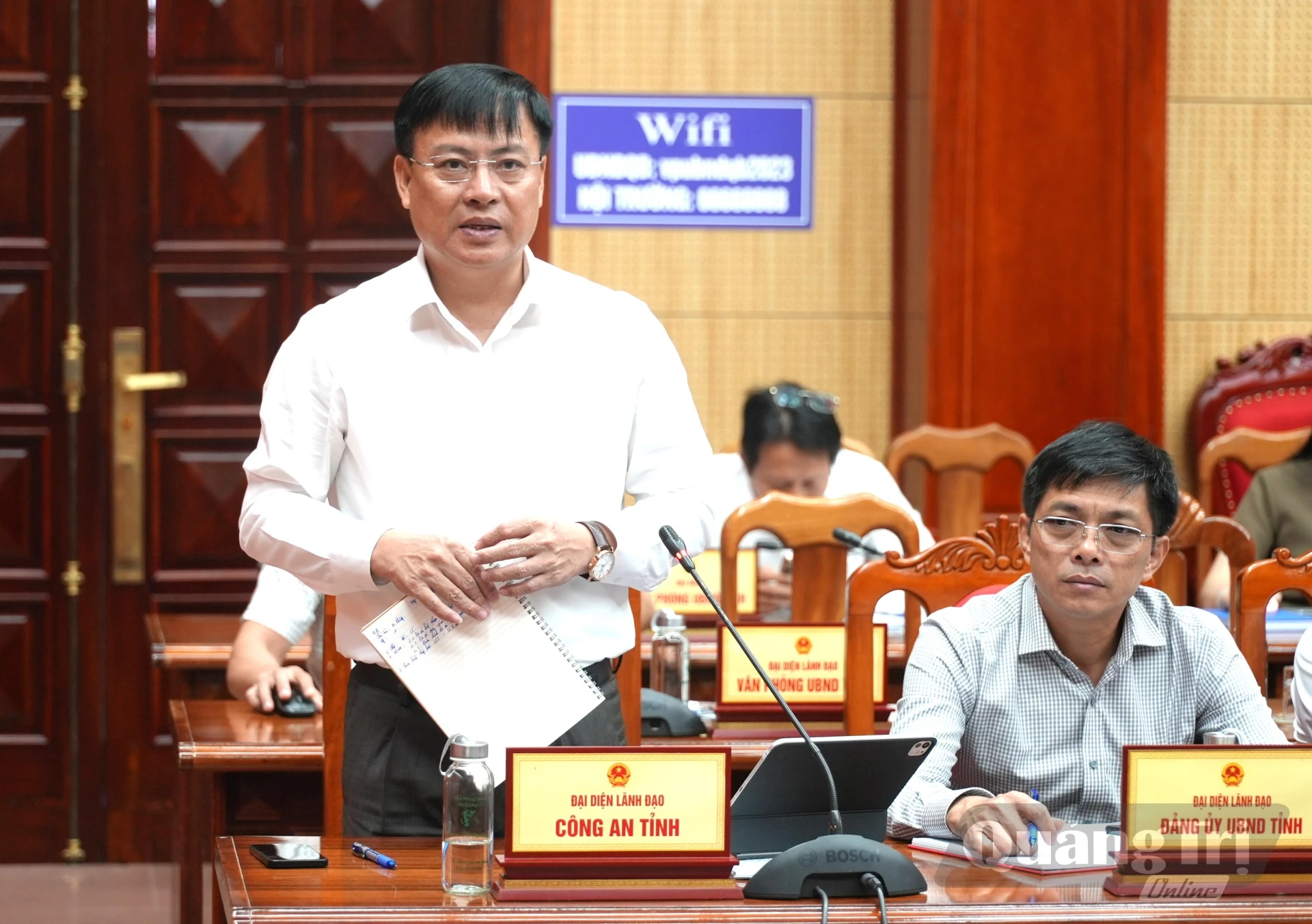 Thiếu tướng Nguyễn Thanh Liêm, Giám đốc Công an tỉnh phát biểu tại phiên họp - Ảnh: T.Đ