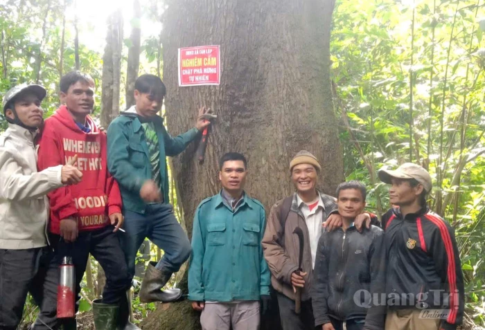 'Đuốc sáng' giữa đại ngàn