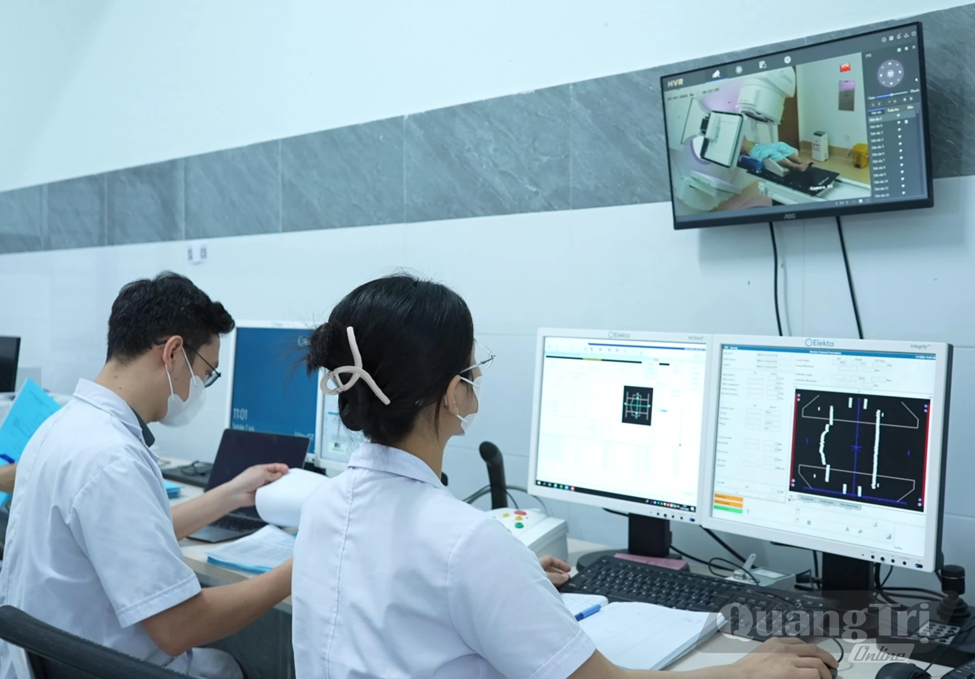 Tại Bệnh viện đa khoa tỉnh, các khâu trong hoạt động khám chữa bệnh cơ bản được số hóa - Ảnh: H.L
