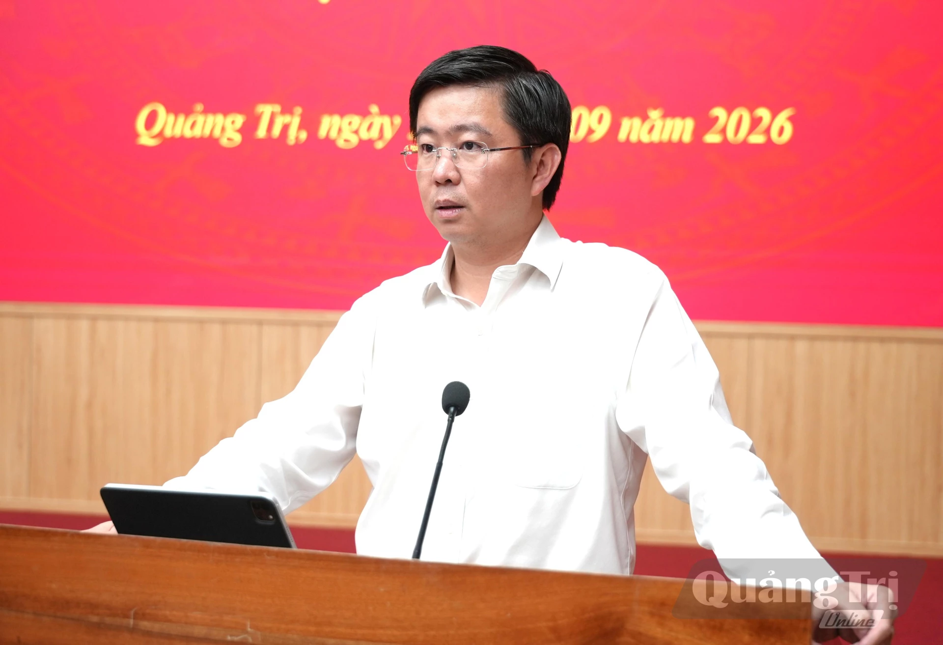 Đồng chí Bùi Hoàng Phương, Chủ tịch UBND tỉnh, Bí thư Đảng ủy UBND tỉnh kết luận hội nghị - Ảnh: T.Đ

