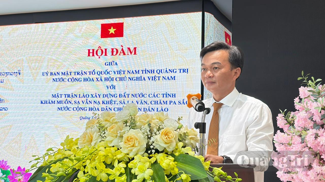 Đồng chí Nguyễn Chiến Thắng, Phó Bí thư Tỉnh ủy, Bí thư Đảng ủy MTTQ, các đoàn thể tỉnh, Chủ tịch Ủy ban MTTQ Việt Nam tỉnh phát biểu tại hội đàm - Ảnh: NL