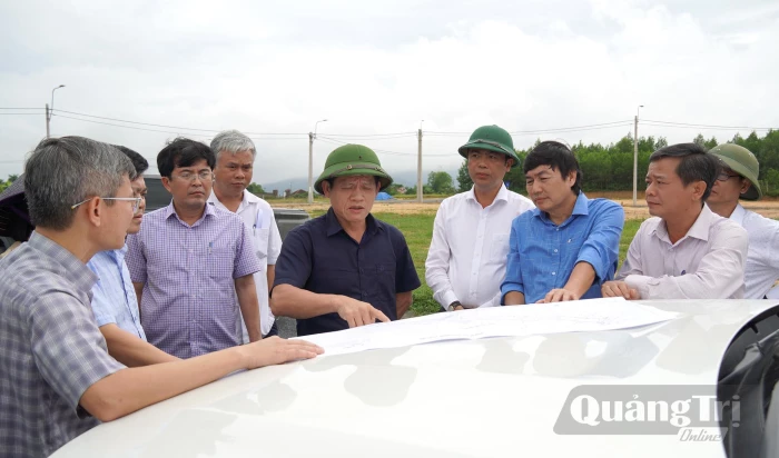 Đẩy nhanh tiến độ thực hiện dự án di dời dân khẩn cấp vùng sạt lở