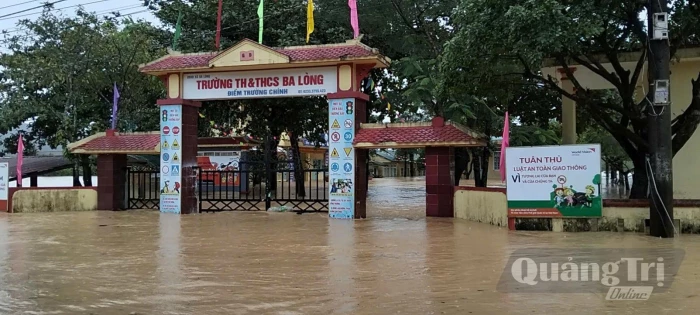 Xã Ba Lòng: Nhiều công trình dân sinh và nhà dân bị ngập sâu