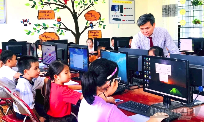 'Làn gió mới' ở trường vùng khó