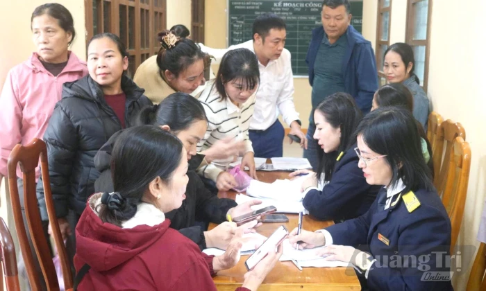 Thu ngân sách 'về đích' sớm
