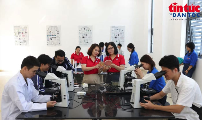 Đưa giáo dục đại học thành hạ tầng tri thức chiến lược quốc gia