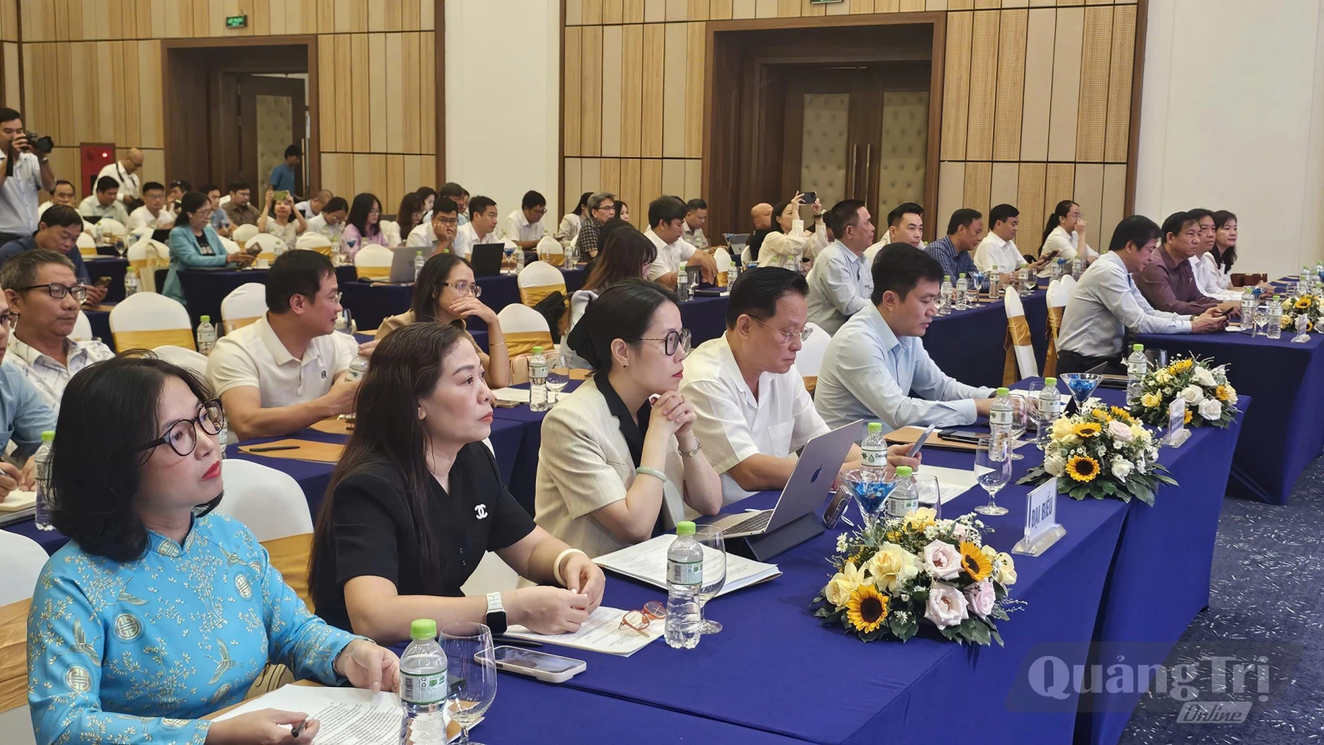 Các đại biểu tham dự hội nghị tại Khánh Hòa - Ảnh: Phan Khiêm

