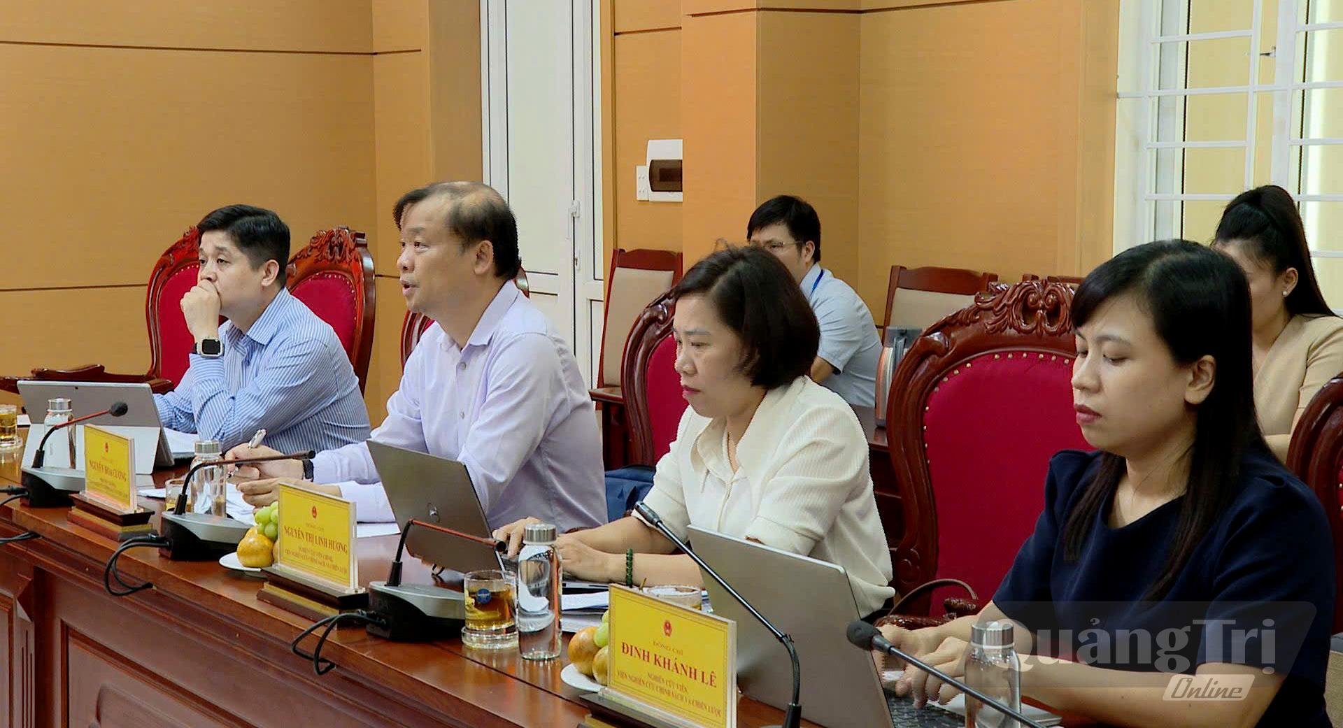 Các đại biểu tham dự buổi làm việc - Ảnh: H.Tr