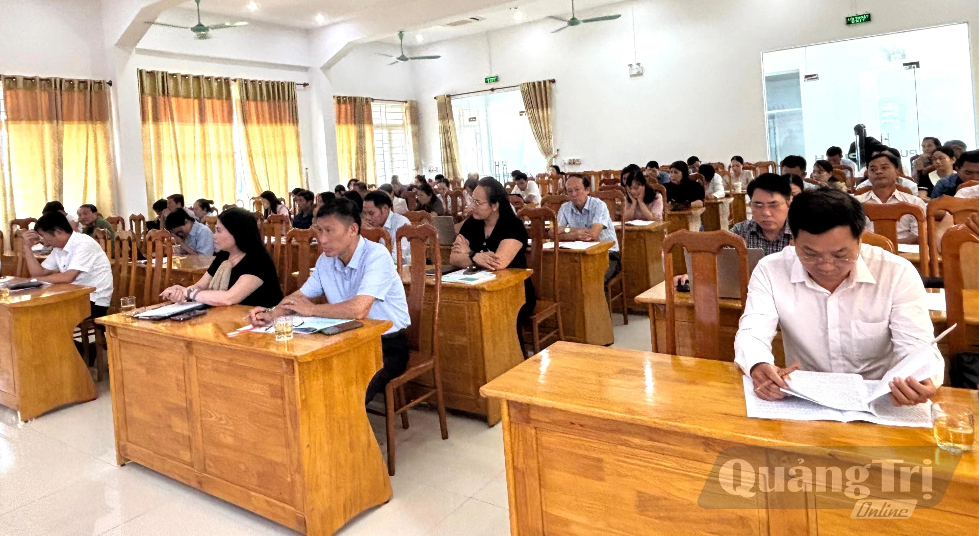 Các đại biểu dự buổi tọa đàm - Ảnh: K.H