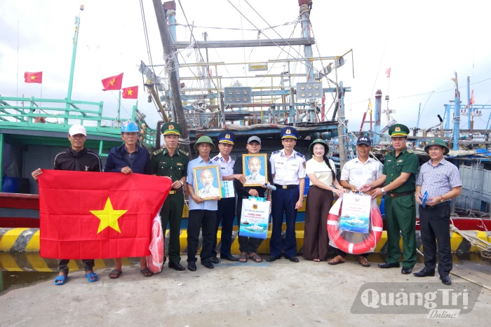 Đồng hành cùng ngư dân