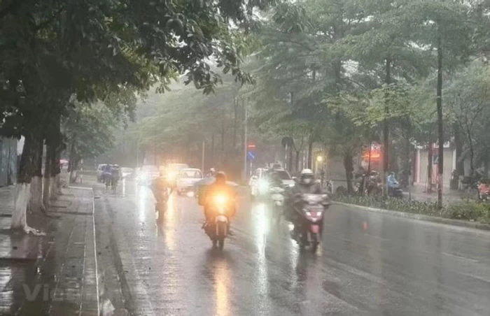Thời tiết ngày và đêm 15/9: Hà Nội và nhiều khu vực ở Bắc Bộ mưa to đến rất to