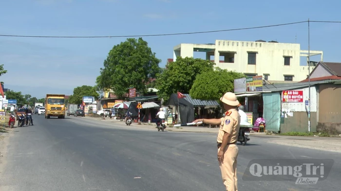 Tăng cường kiểm soát xe chở vật liệu xây dựng