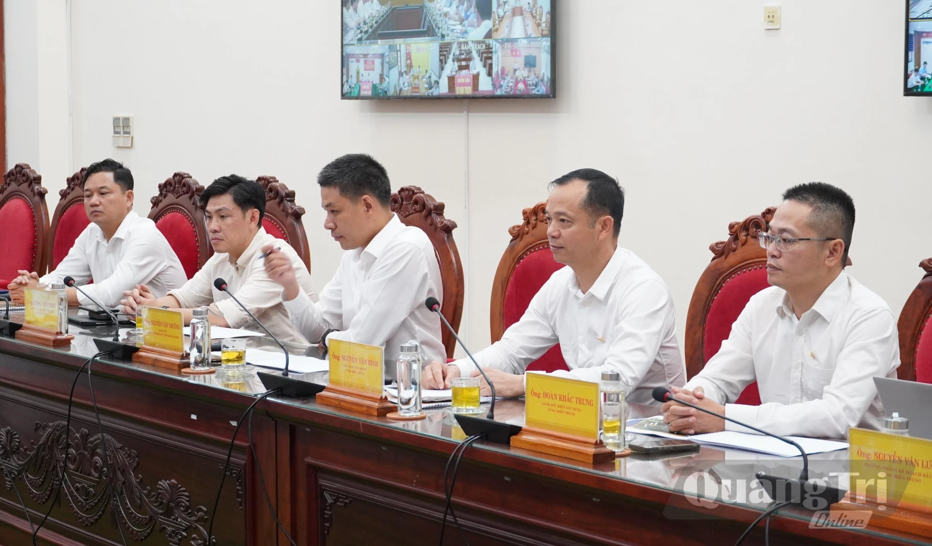 Đại biểu tham dự buổi làm việc - Ảnh: Q.V