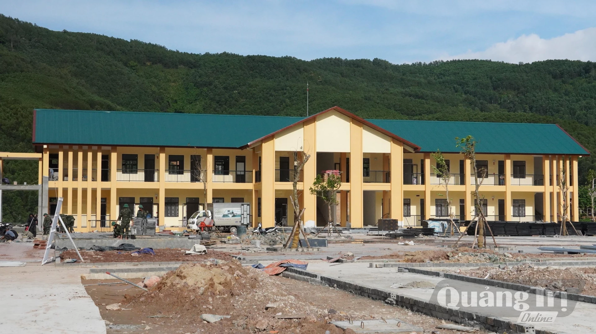 Dự án Xây dựng Trường phổ thông nội trú liên cấp tiểu học và THCS tại các xã đang được đẩy nhanh tiến độ để chuẩn bị cho năm học mới - Ảnh: Q.V