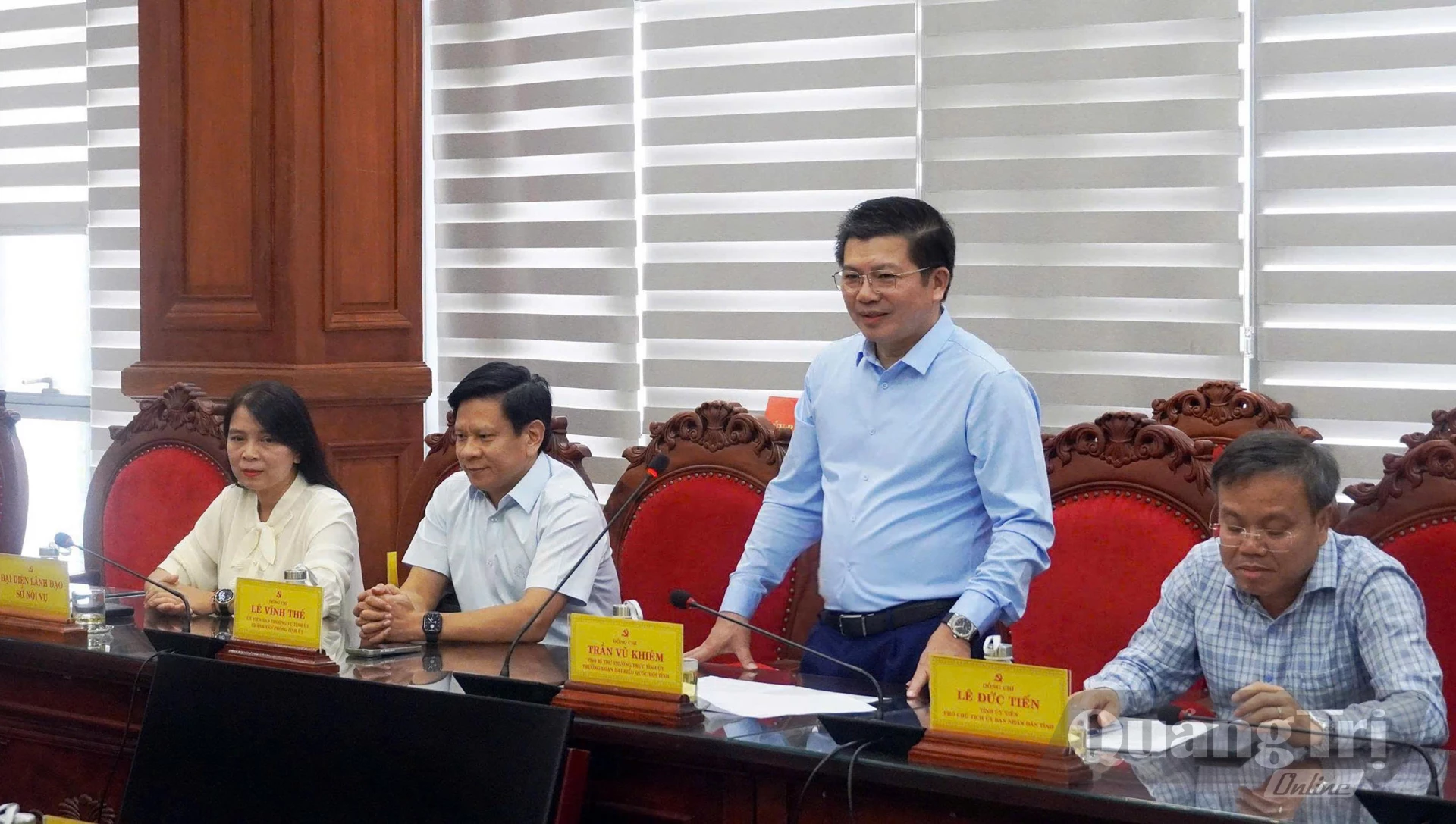 Đồng chí Trần Vũ Khiêm, Phó Bí thư Thường trực Tỉnh ủy, Trưởng đoàn Đại biểu Quốc hội tỉnh phát biểu tại buổi làm việc - Ảnh: N.M
