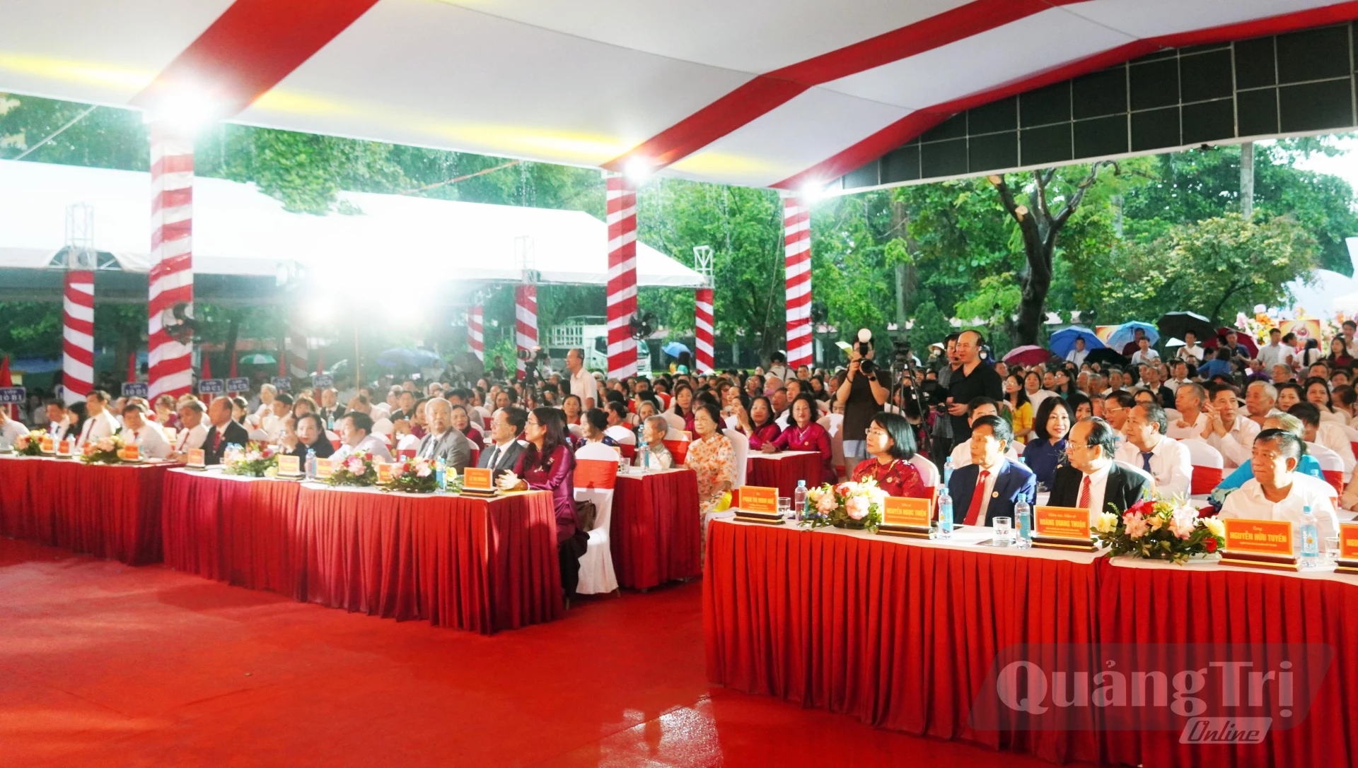 Đại biểu dự lễ kỷ niệm - Ảnh: N.M