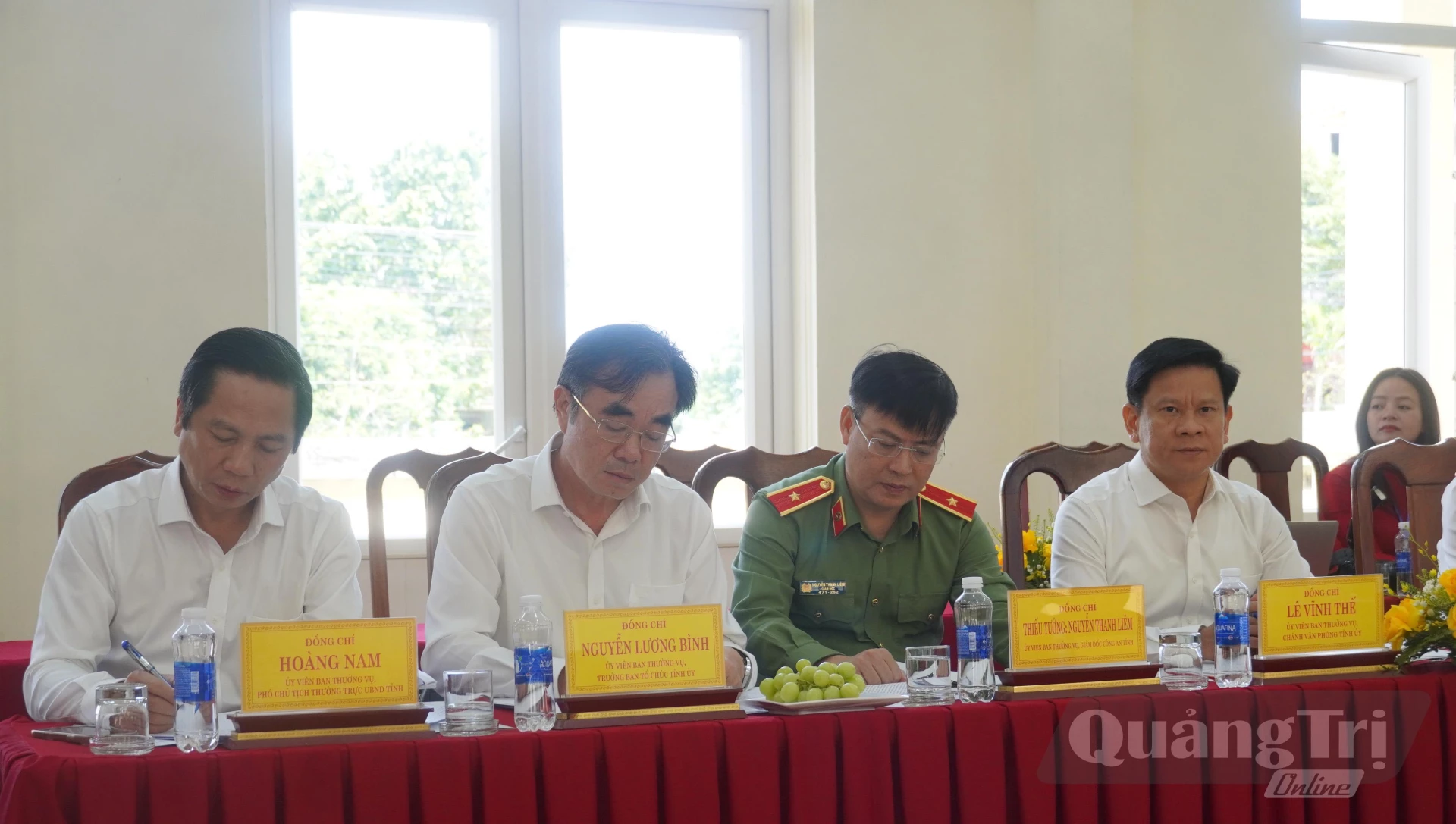 Các đại biểu dự buổi làm việc - Ảnh: N.M