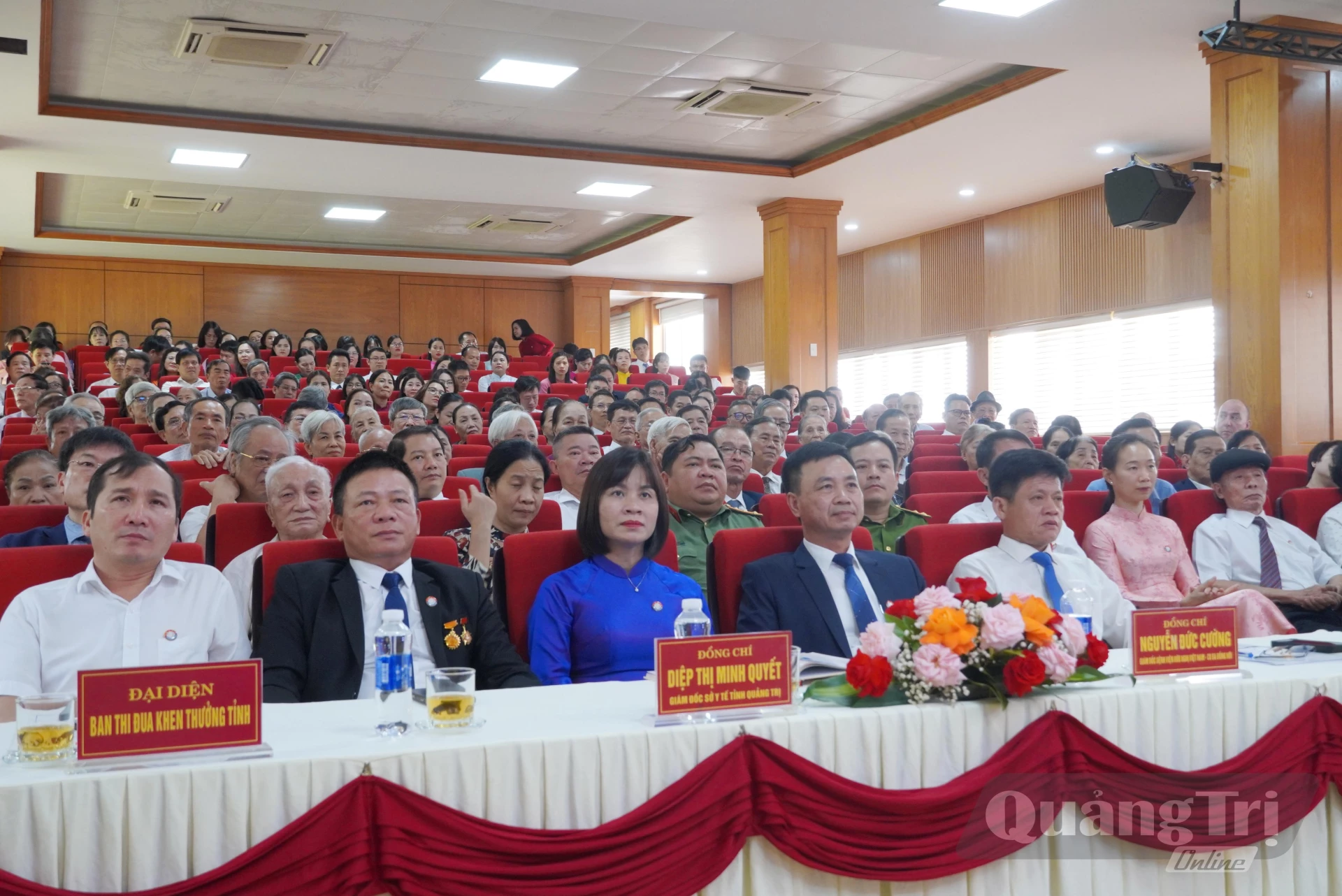 Các đại biểu tham dự tọa đàm - Ảnh: HL