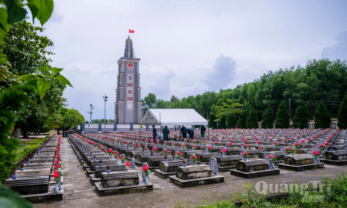 Trường Phú: Triển khai lấy mẫu sinh phẩm hài cốt liệt sĩ tại Nghĩa trang liệt sĩ Mai Thủy