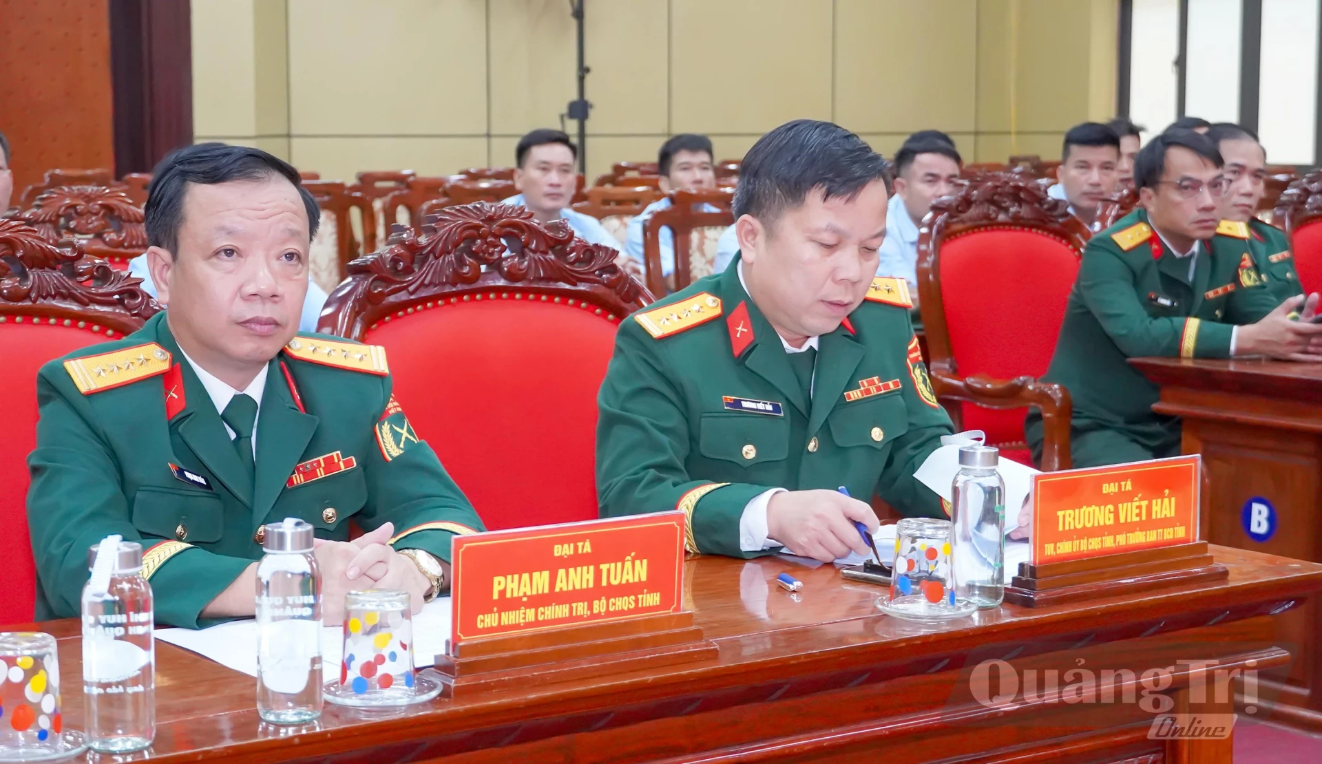 Đại biểu tham dự buổi lễ - Ảnh: N.H