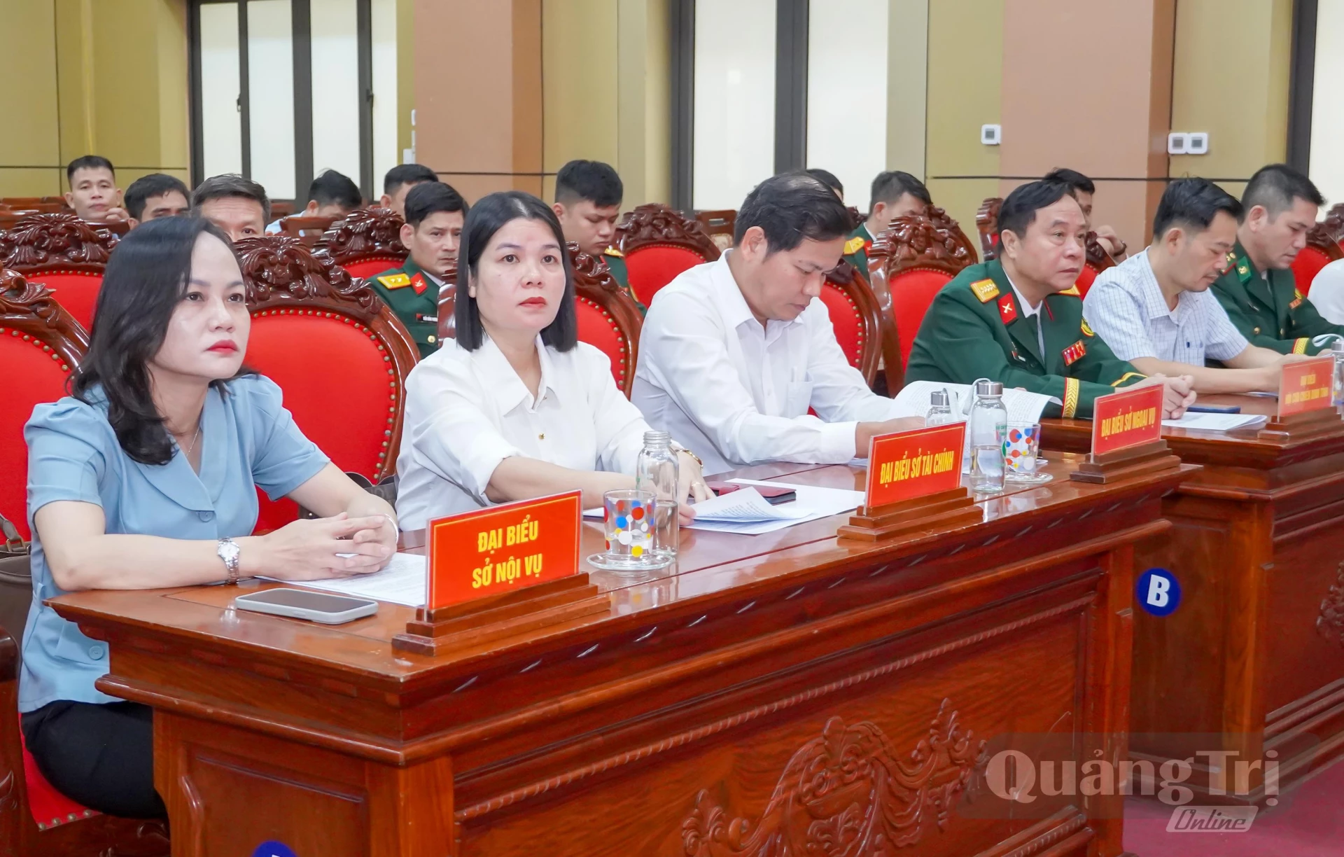 Đại biểu tham dự buổi lễ - Ảnh: N.H