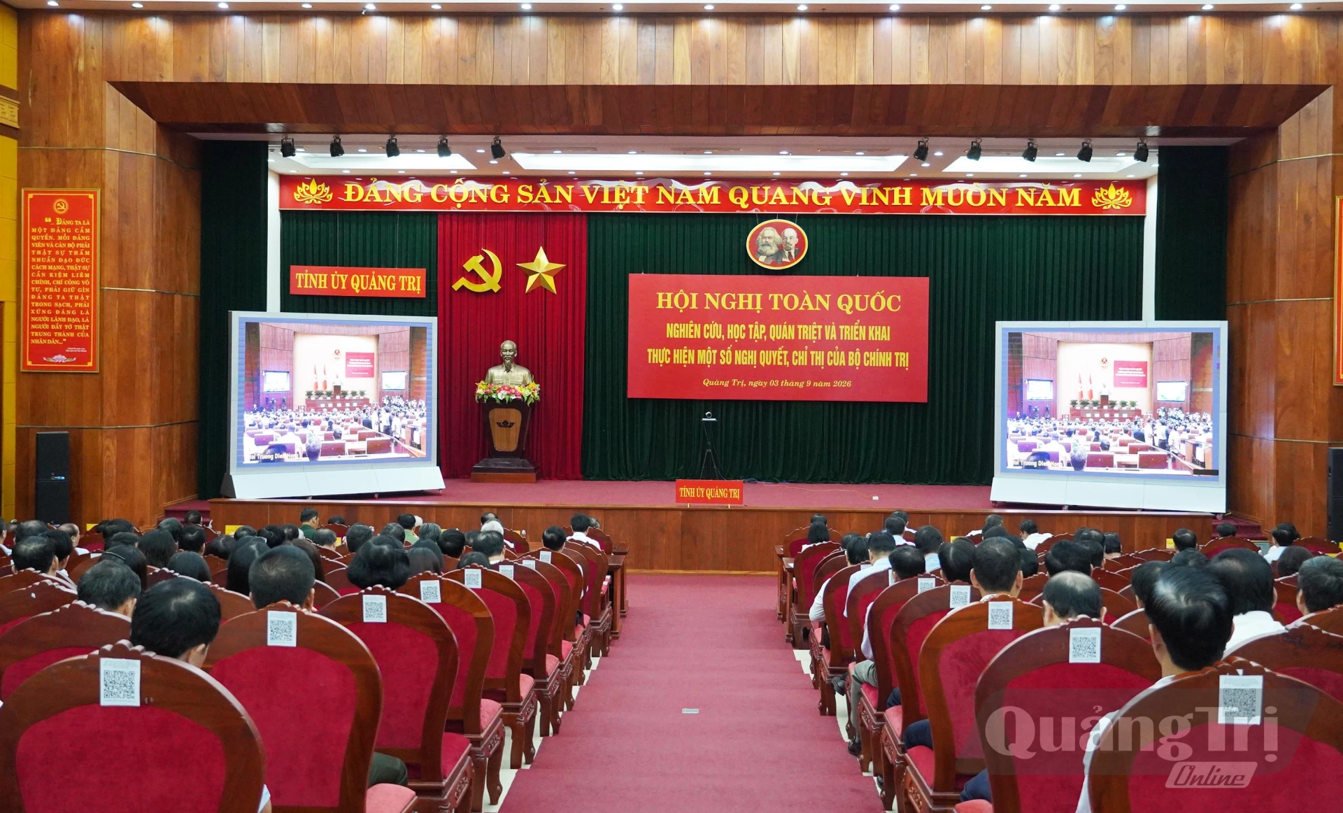 Toàn cảnh hội nghị tại điểm cầu Tỉnh ủy Quảng Trị - Ảnh: X.P