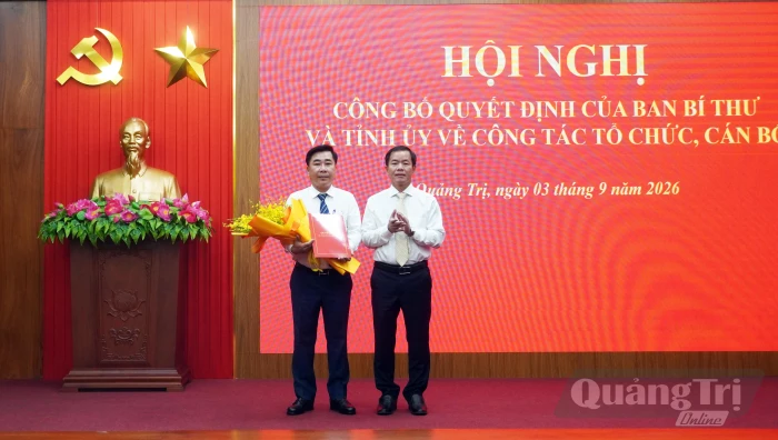 Công bố các quyết định của Ban Bí thư và Tỉnh ủy về công tác cán bộ