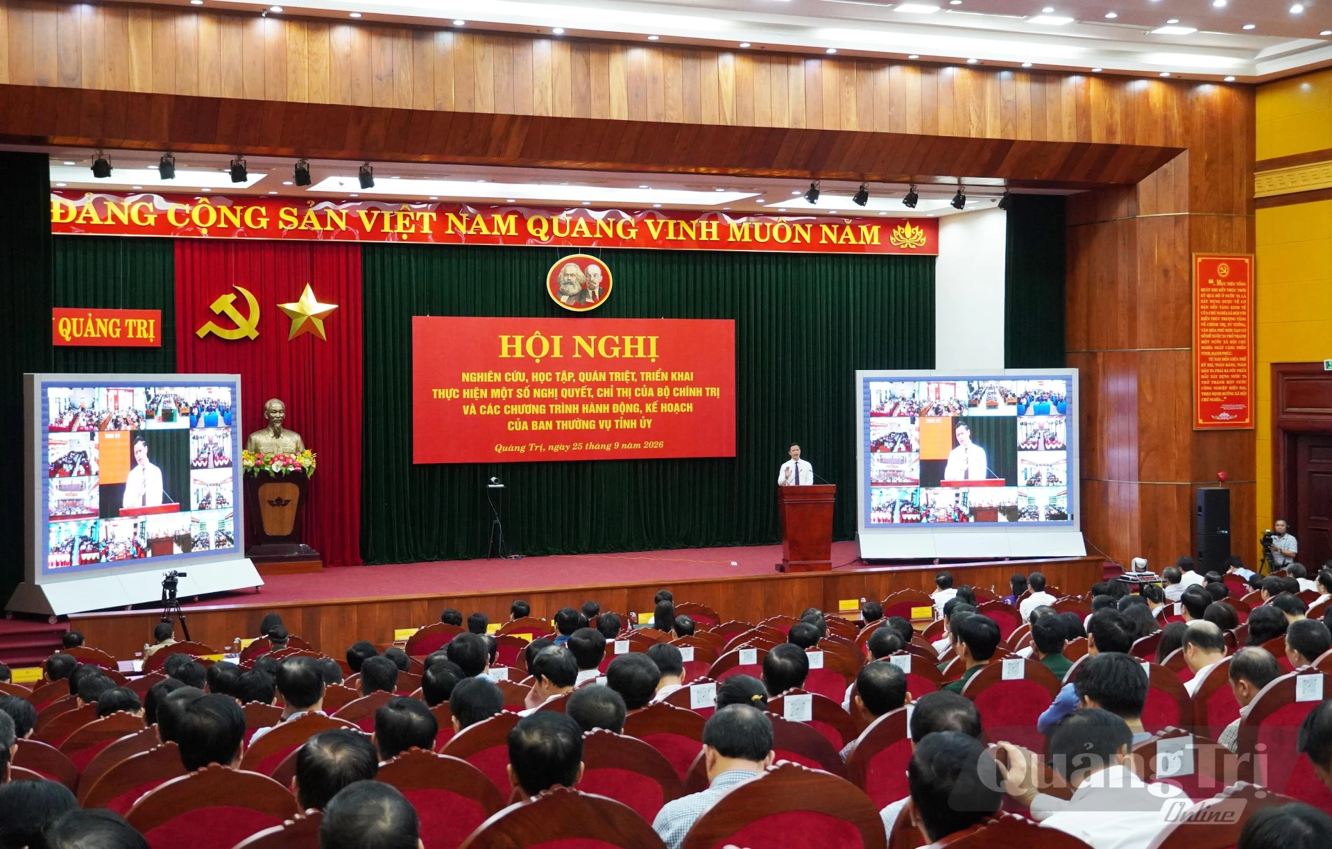 Quang cảnh hội nghị - Ảnh: X.P