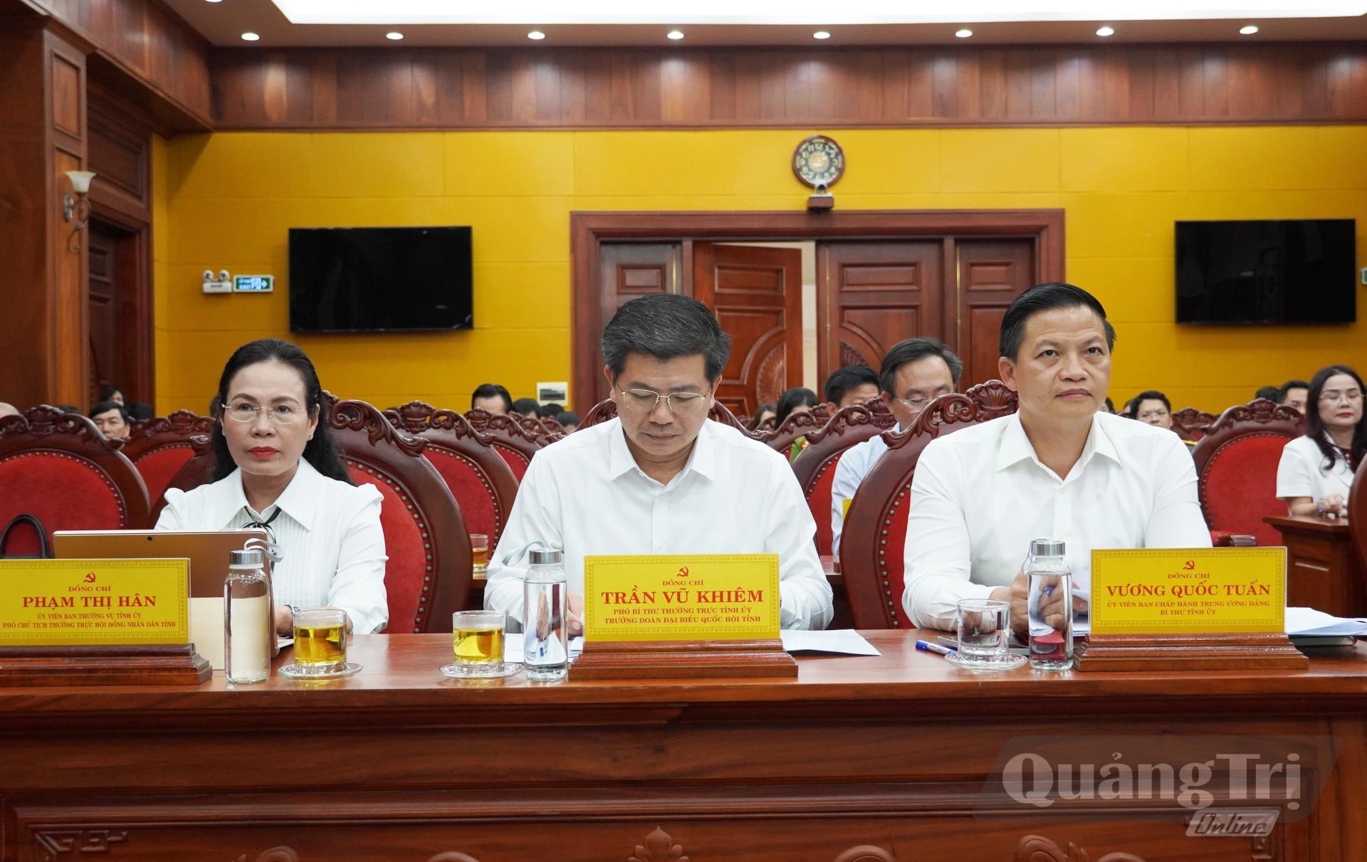 Các đại biểu tham dự hội nghị tại điểm cầu Quảng Trị - Ảnh: X.P