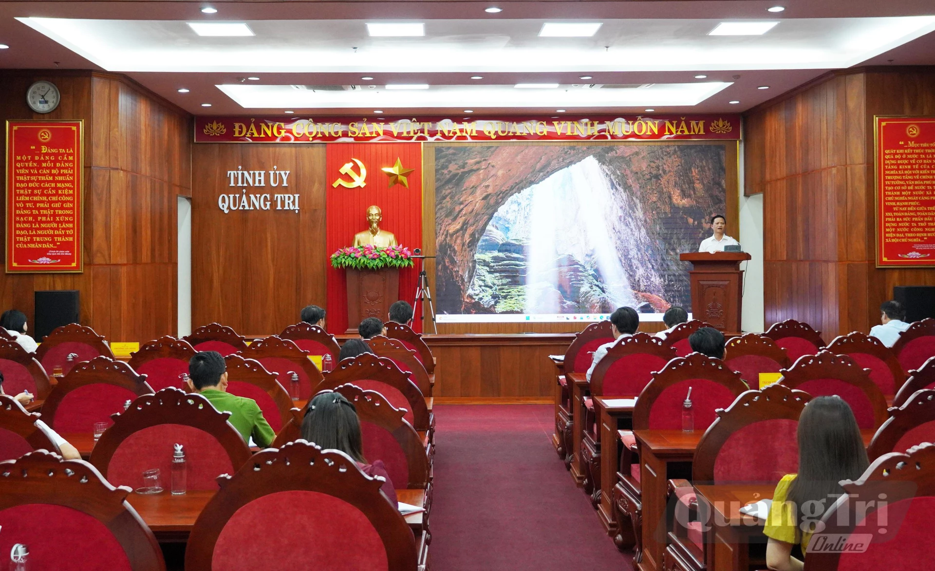 Toàn cảnh buổi làm việc - Ảnh: X.P