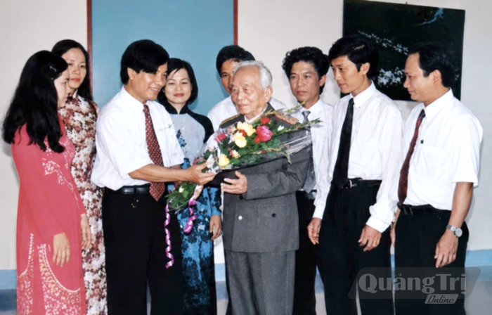 Ghé Đồng Hới, nhớ cố nhân