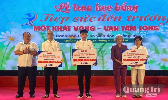 Trao 130 suất học bổng 'Tiếp sức đến trường' năm 2026