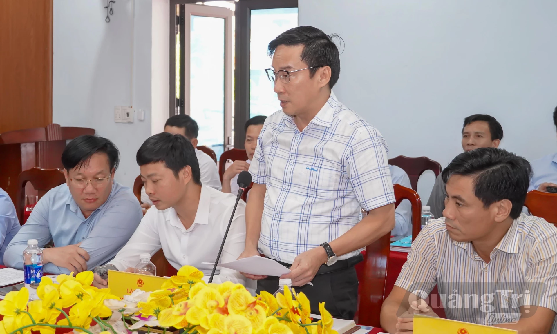 Đại diện lãnh đạo UBND xã Hoà Trạch báo cáo tại buổi làm việc - Ảnh: N.H