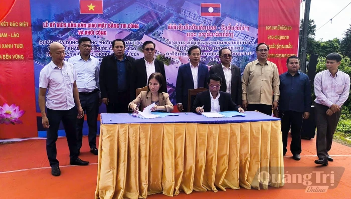 Khởi công xây dựng Trường phổ thông dân tộc tỉnh Khăm Muồn