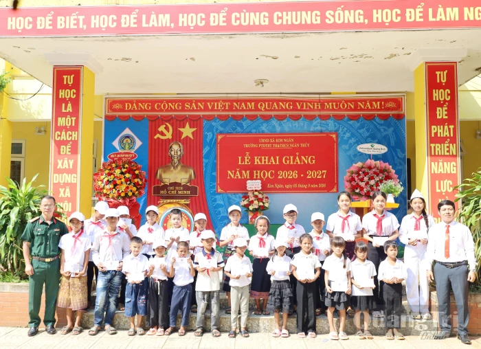 Đoàn Kinh tế-Quốc phòng 79 đồng hành cùng học sinh vùng đồng bào dân tộc thiểu số