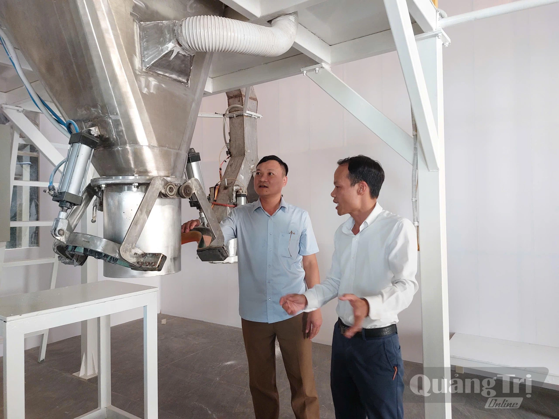 Công ty CP Tư vấn và Đầu tư Long Giang Thịnh nâng cấp máy móc phục vụ quy trình sản xuất - Ảnh Đ.N.