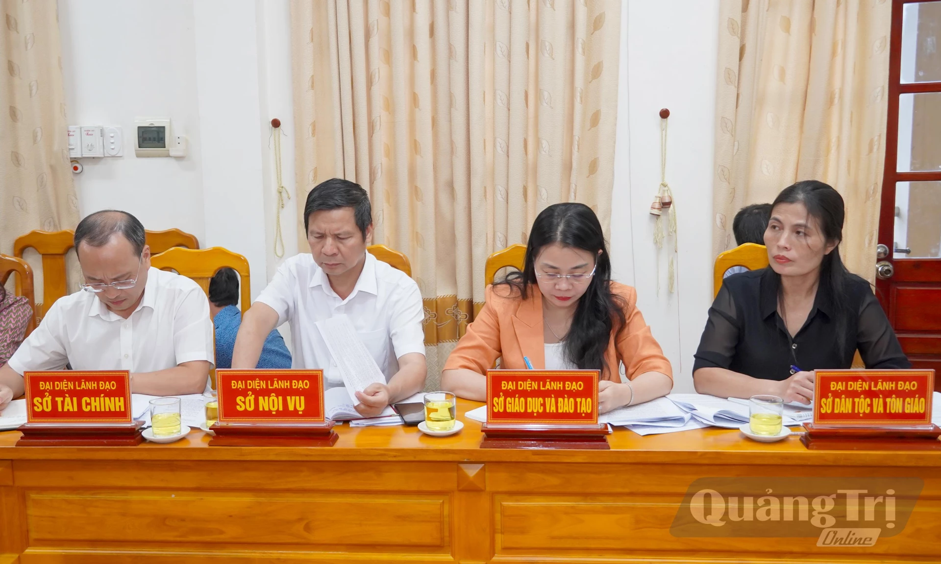 Đại biểu tham dự buổi làm việc - Ảnh: N.H