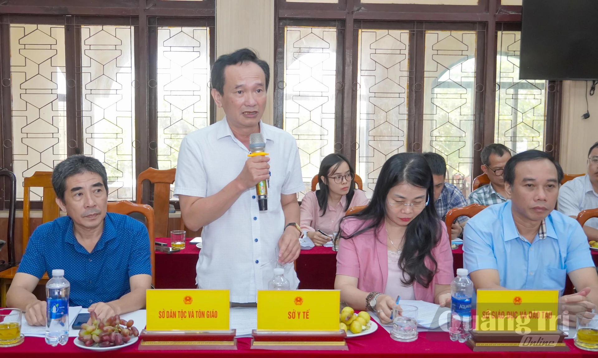 Đại diện lãnh đạo các sở, ngành phát biểu tại buổi làm việc - Ảnh: N.H