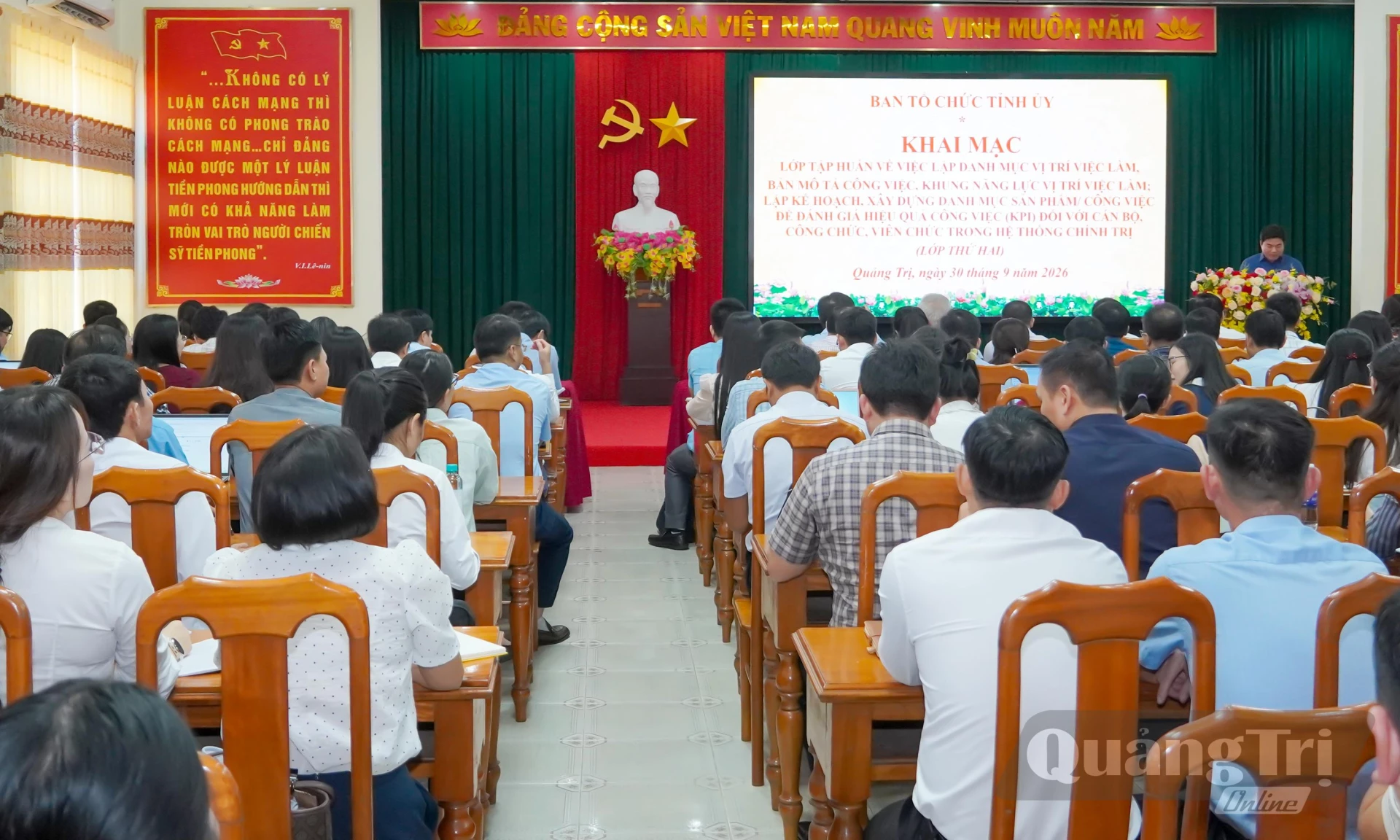 Quang cảnh lớp tập huấn - Ảnh: N.H