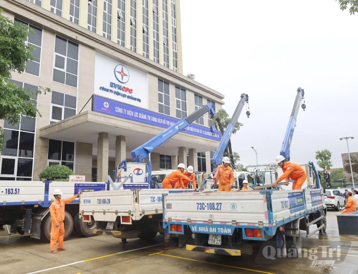 An toàn lưới điện mùa mưa bão