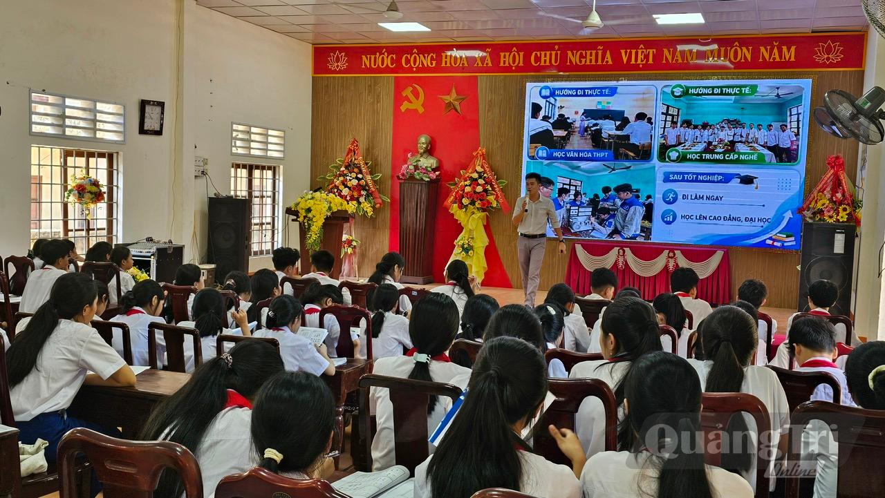 Công tác phân luồng, định hướng nghề nghiệp cho học sinh từ bậc THCS được các đơn vị quan tâm phối hợp triển khai. - Ảnh:P.K