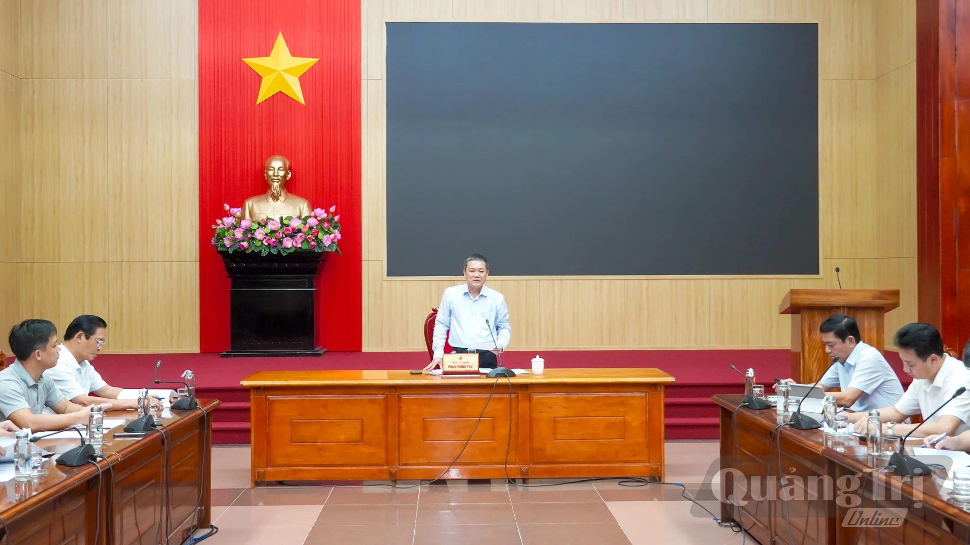 Quang cảnh buổi làm việc - Ảnh: N.H