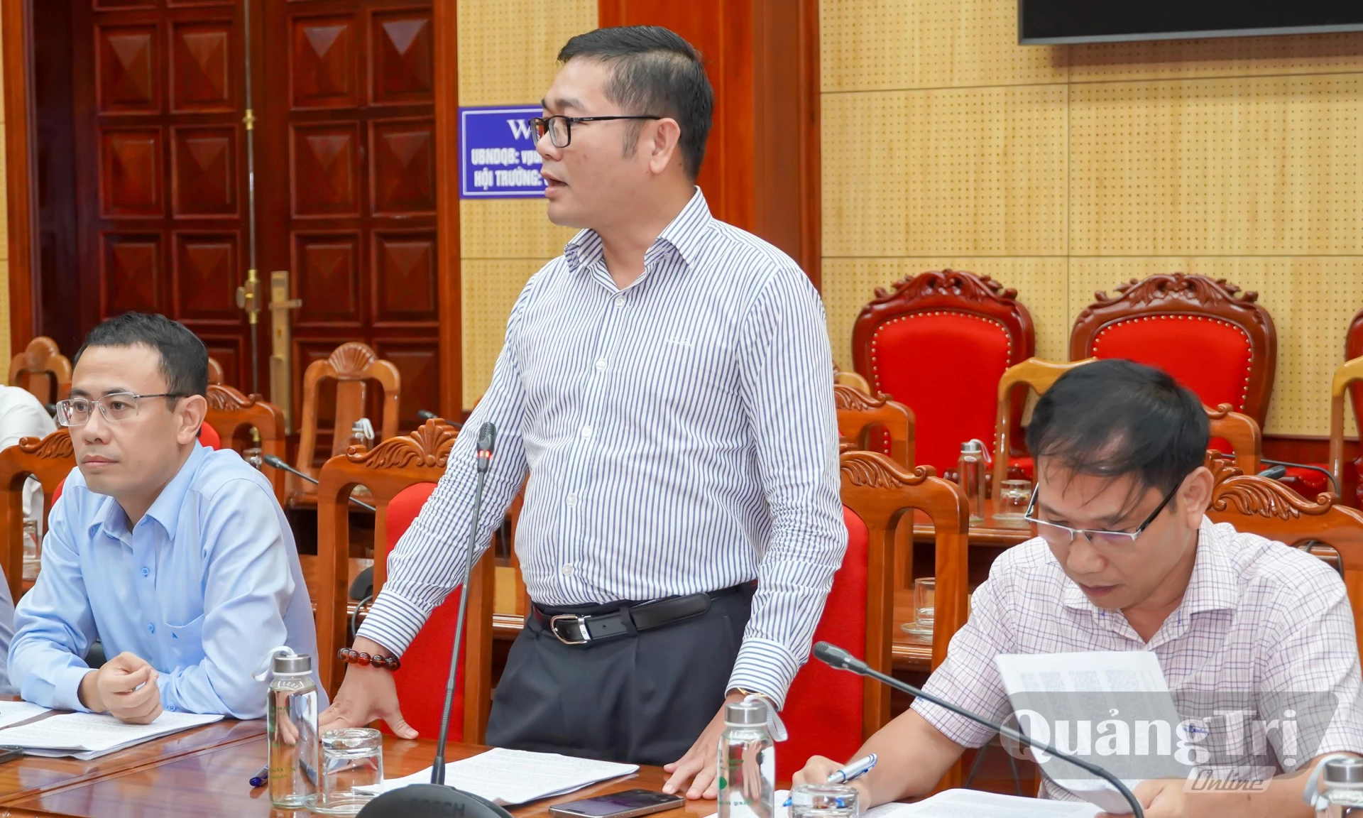 Đại biểu thảo luận tại buổi làm việc - Ảnh: N.H