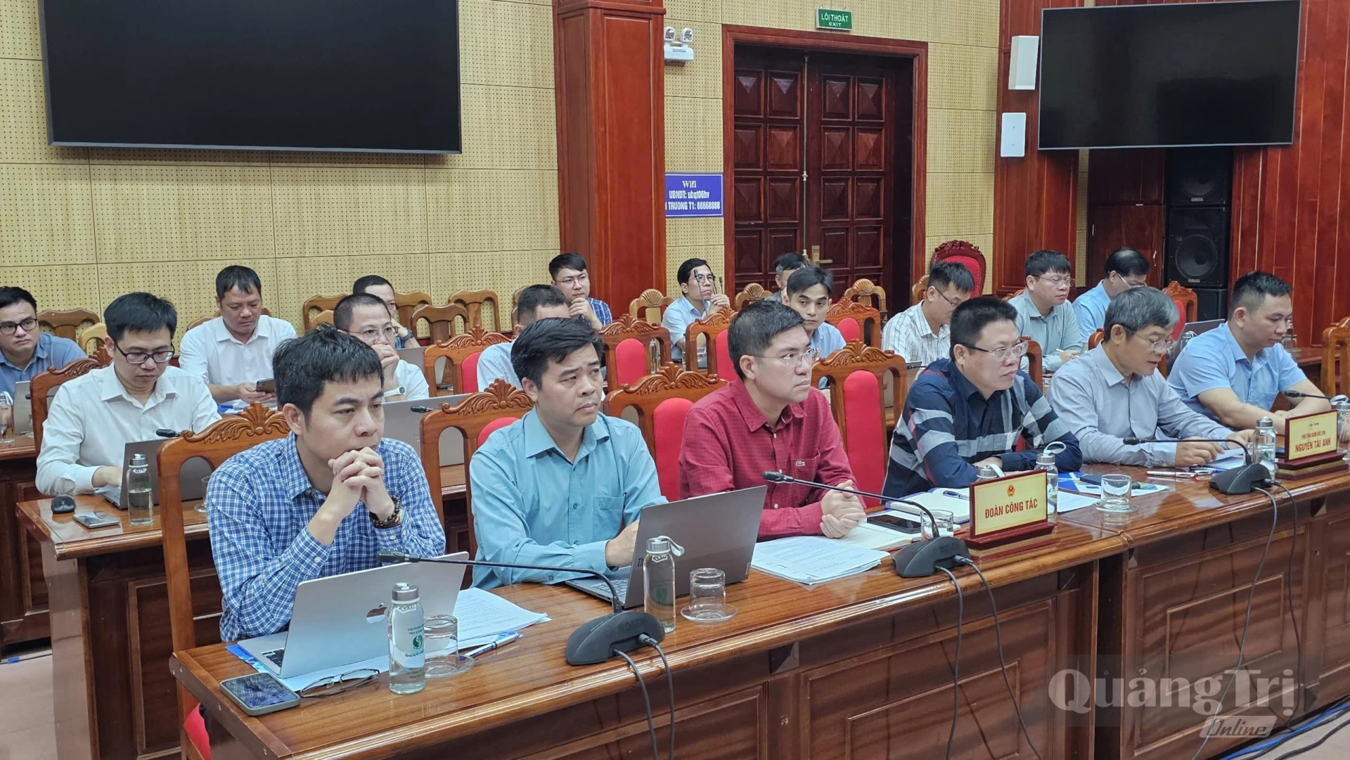 Các đại biểu tham dự buổi làm việc-Ảnh: Phan Khiêm