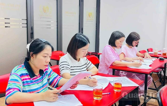 'Tiếng nói của người thầy'