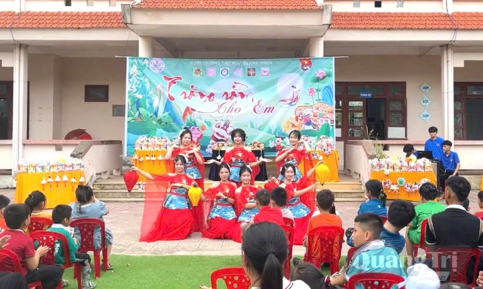 Những 'vầng trăng khuyết'